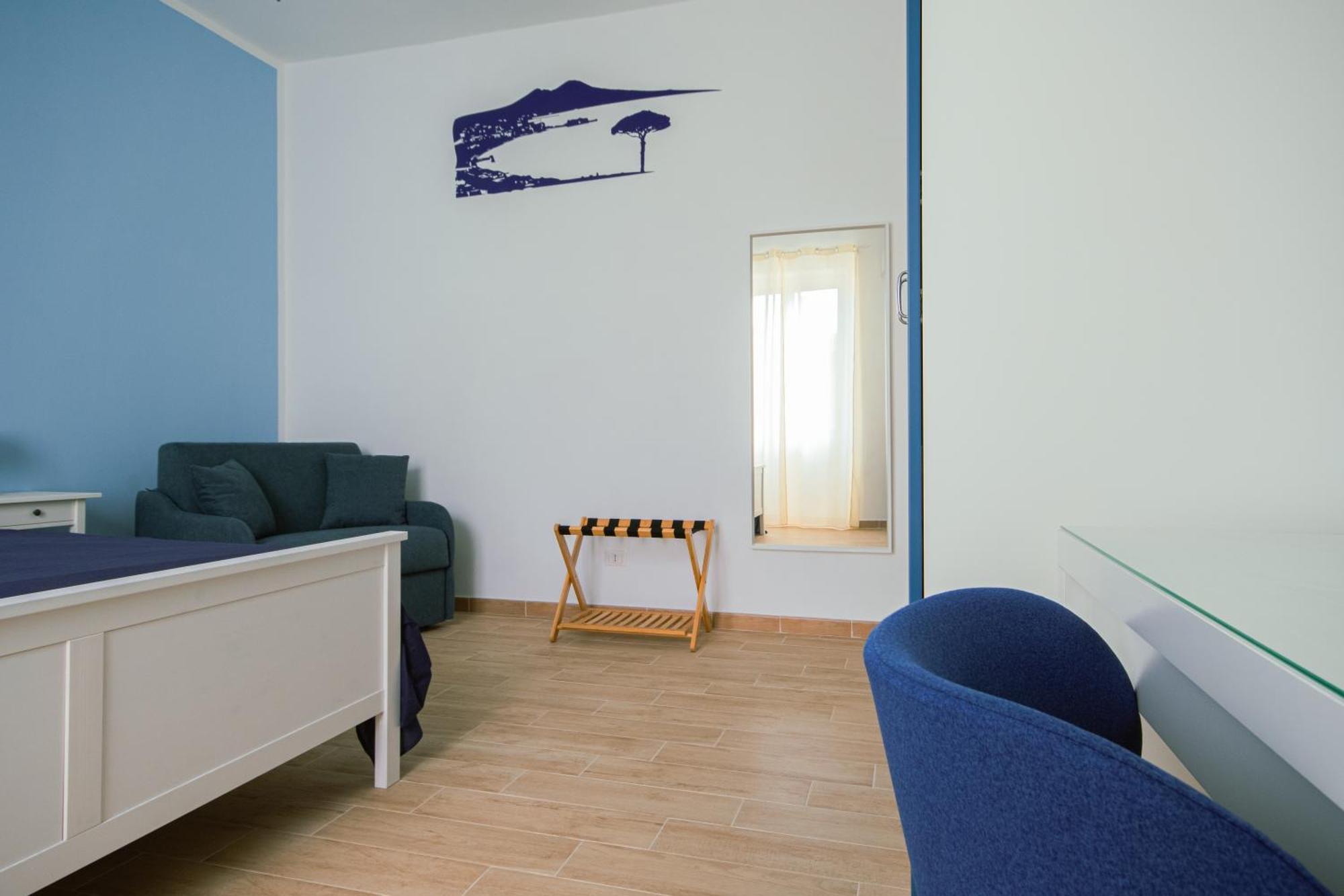 Balneolis Naples